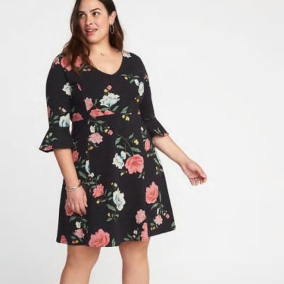 Old Navy Dresses & Skirts - Jersey Plus-Size Fit & Flare Flute-Sleeve Dress